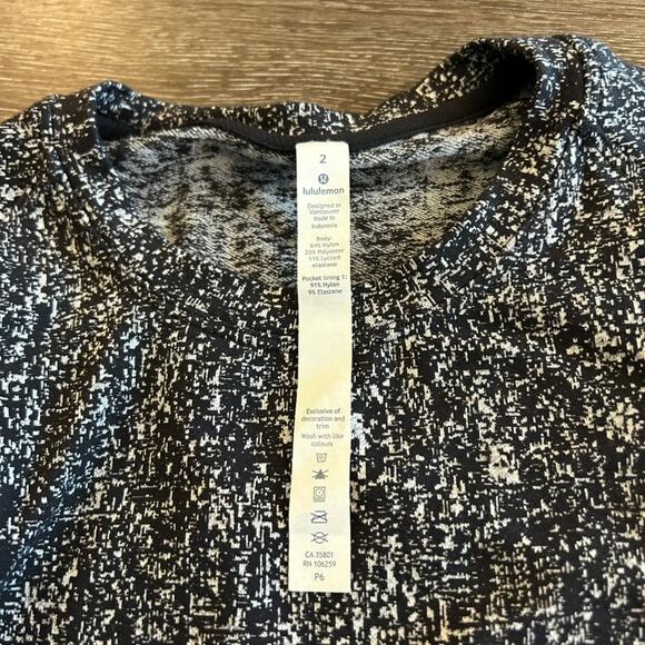 NWOT Lululemon Extra Mile Long Sleeve Top Size 2 Black White Luon Running‎ Shirt - Picture 6 of 16